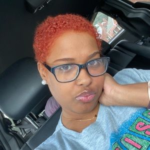 Meet your Posher, Ania